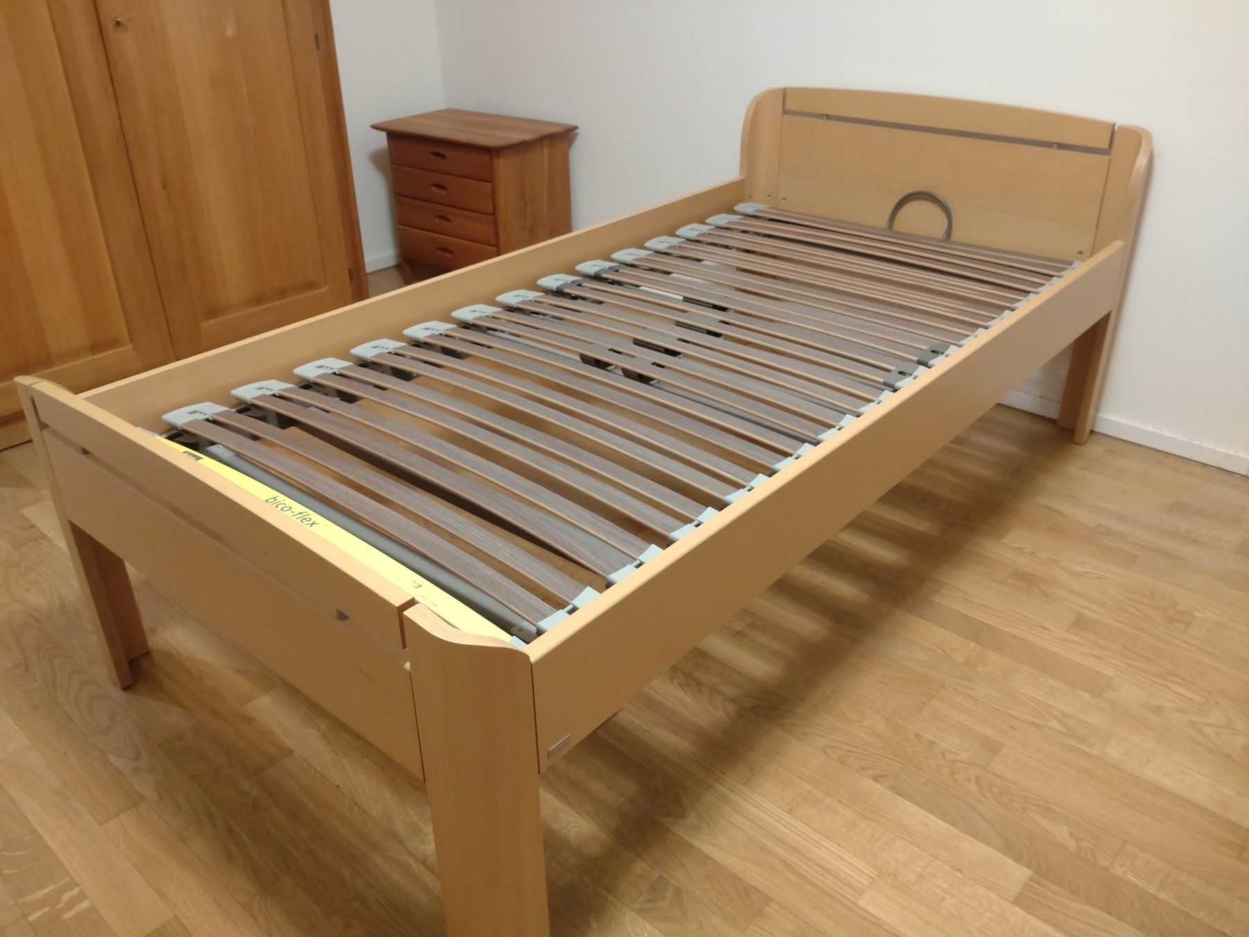 Bico Letti: Bico-Bett mit Lattenrost (Matratze optional) – Usato da Oberentfelden venduto da cloud04