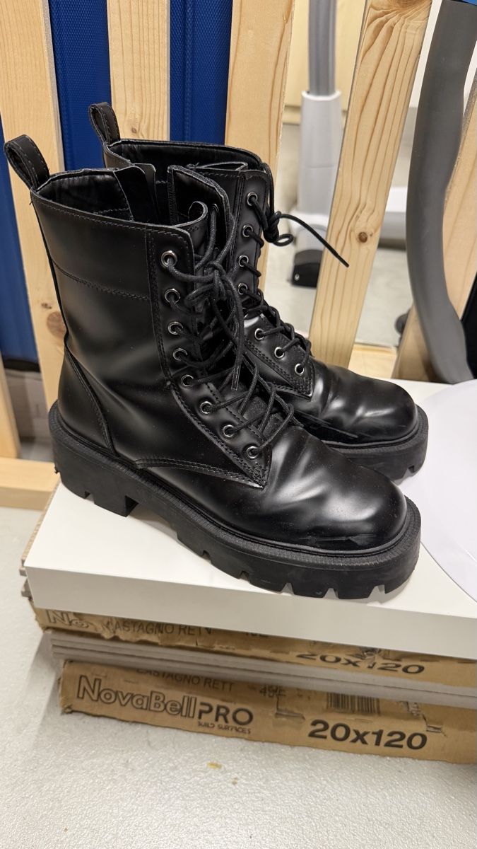 Mango Chaussures femmes: Winterstiefel Mango – Neuf (Voir description) à Möriken AG par esr_q95s 1