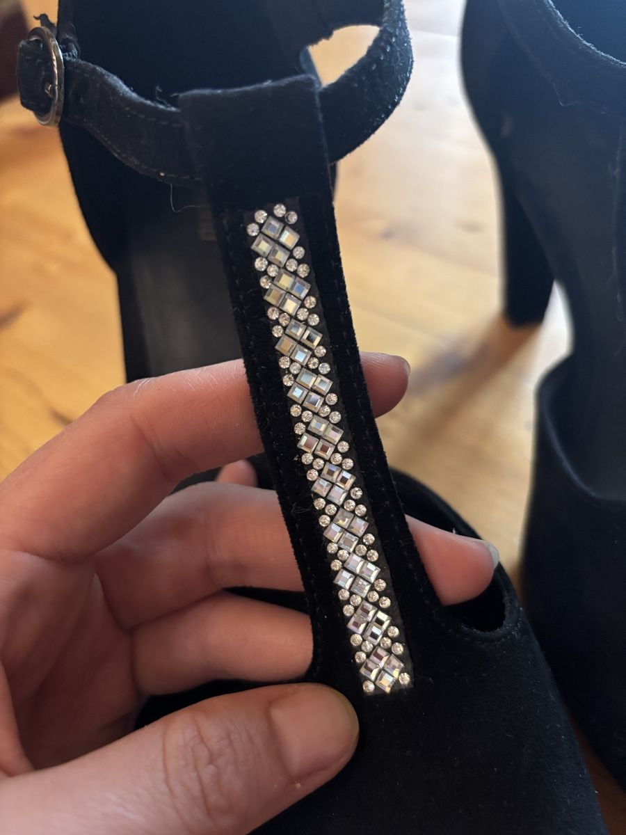 Damenschuhe: High Heels mit Glitzer, Grösse 41 – Gebraucht aus Richterswil von MelBaumann 2