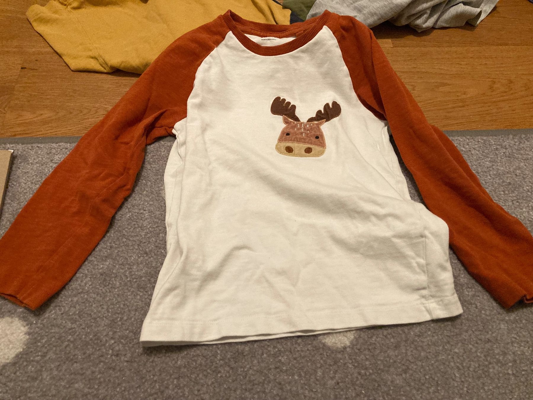 Pullover & Sweatshirts: 3 x Pullover – Gebraucht aus Bülach von Stellina72 1