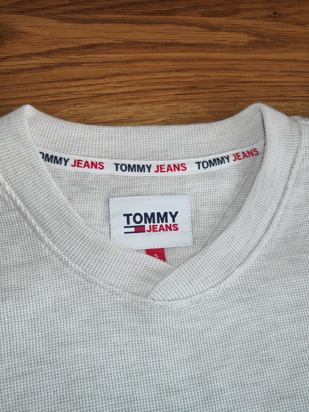 Maglioni & Felpe: Tommy Jeans  Herren Pullover, Top Zustand, Grösse S – Nuovo e nell'imballaggio originale da Davos Platz venduto da jon_2b56 2
