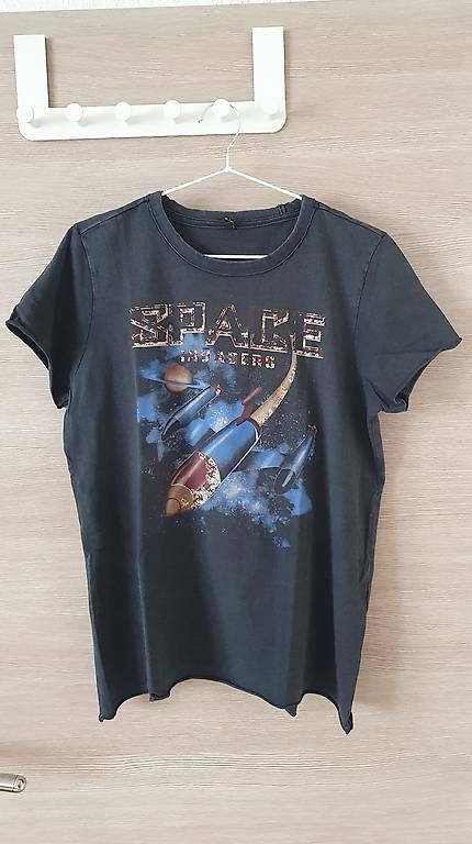 T-shirt: T-Shirt Gr. M – Usato da Erschwil venduto da andora00