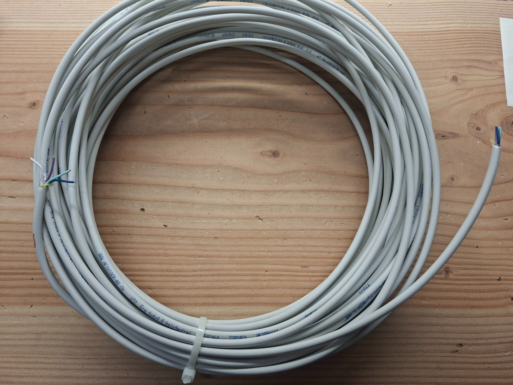Cavi: Kabel U72 1x4x0.8 halogenfrei ca. 26 Meter – Nuovo (secondo la descrizione) da Neunkirch venduto da MaElekt