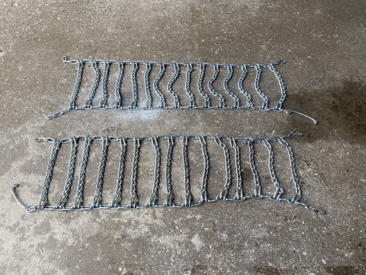 Schneeketten: Schneeketten 18x8.5-8 Rasentraktor – Gebraucht aus Henggart von JoElRuKeller
