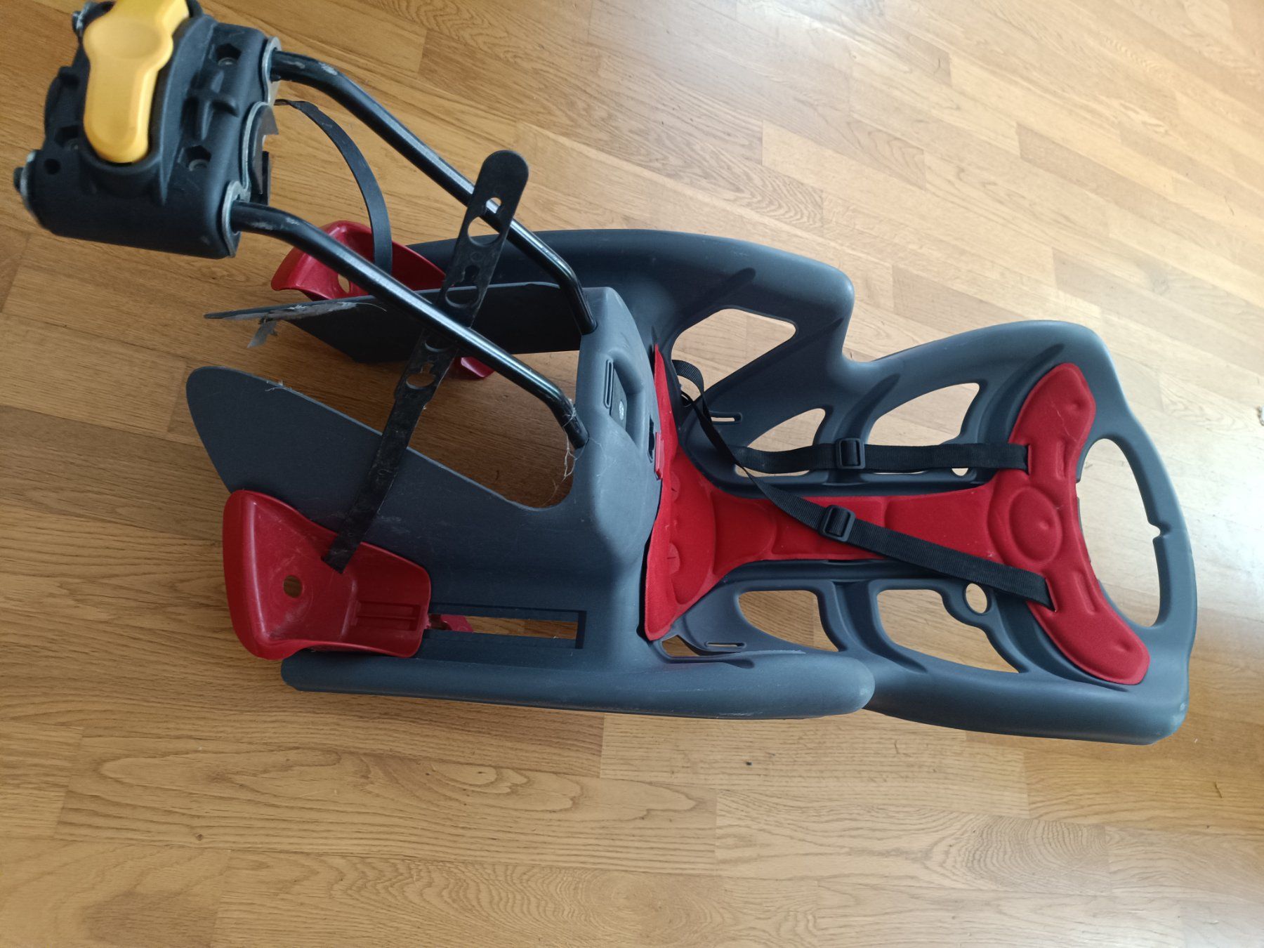 Pezzi di ricambio: Fahrrad Kindersitz – Usato da Allschwil venduto da kir_7mf5 1