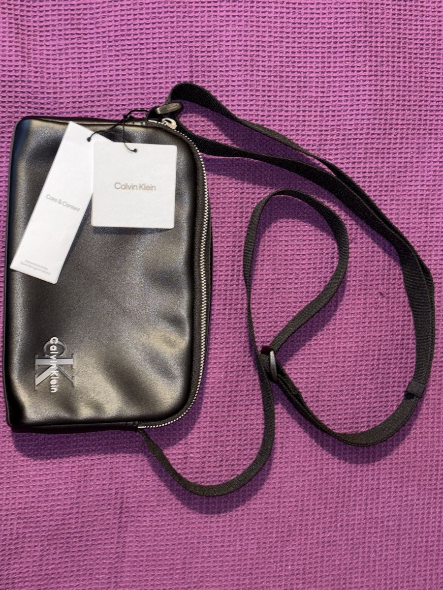Calvin Klein Borse: Calvin Klein schwarze Tasche  – Nuovo e nell'imballaggio originale da Zürich venduto da Dim777 4