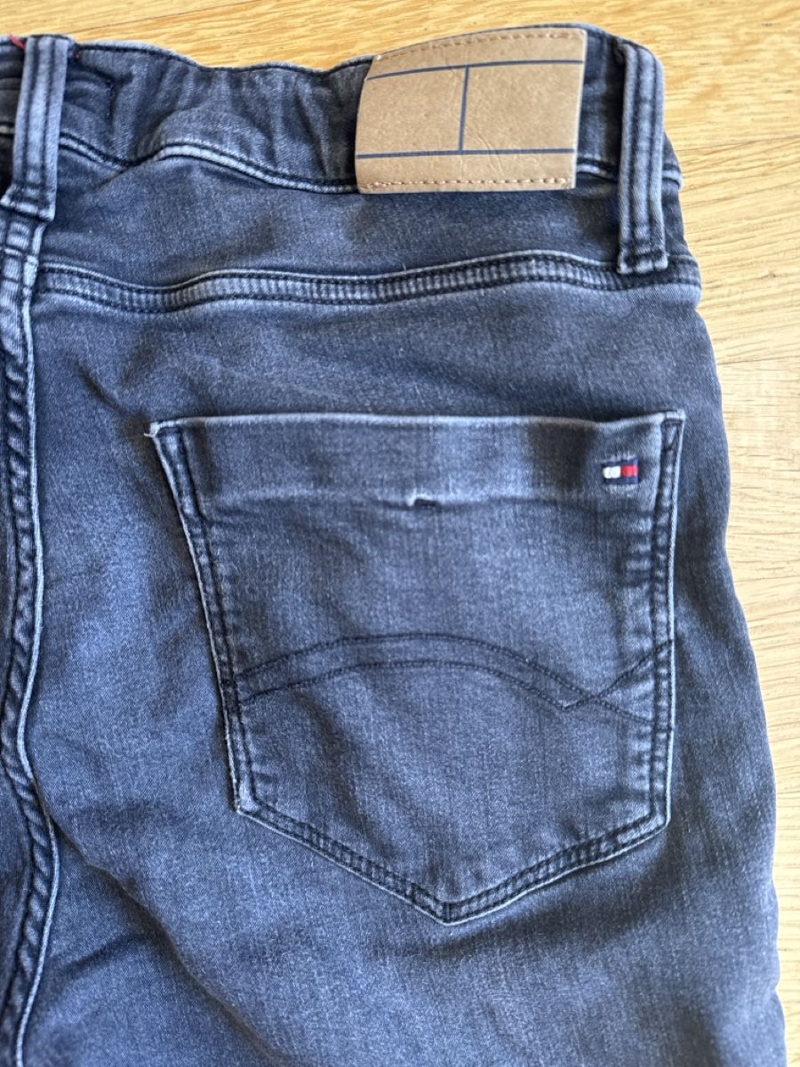 Tommy Hilfiger Hosen: Tommy Hilfiger Jeans Gr. 176 – Gebraucht aus Mauren von ducducturi 5