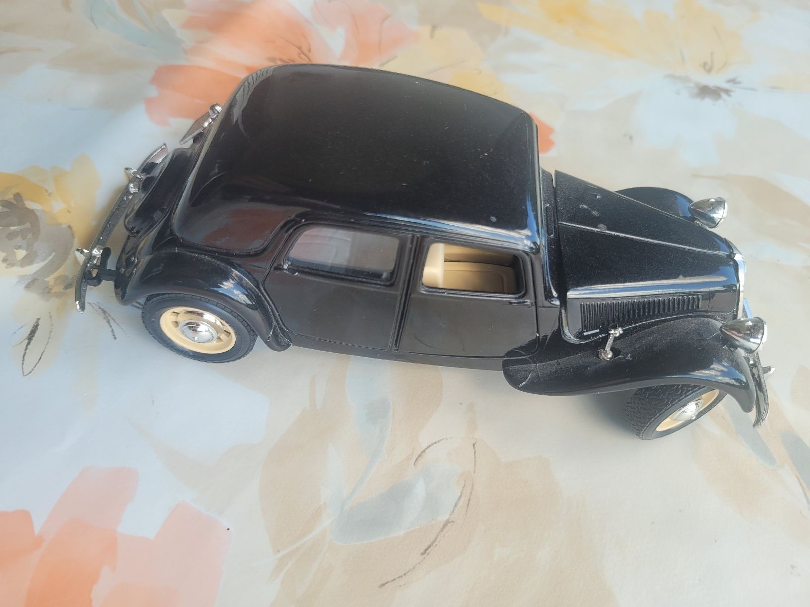 Citroën Voitures modèles: modèle réduit auto – D'occasion à Farvagny par Pinson1943 4
