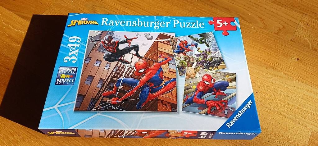 Ravensburger Puzzle: Ravensburger Puzzle Spiderman 3x49 Teile – Usato da Ittigen venduto da SandBell