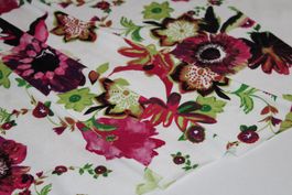 ***AUSVERKAUF*** Stoff Viscosejersey weiss/Blumen