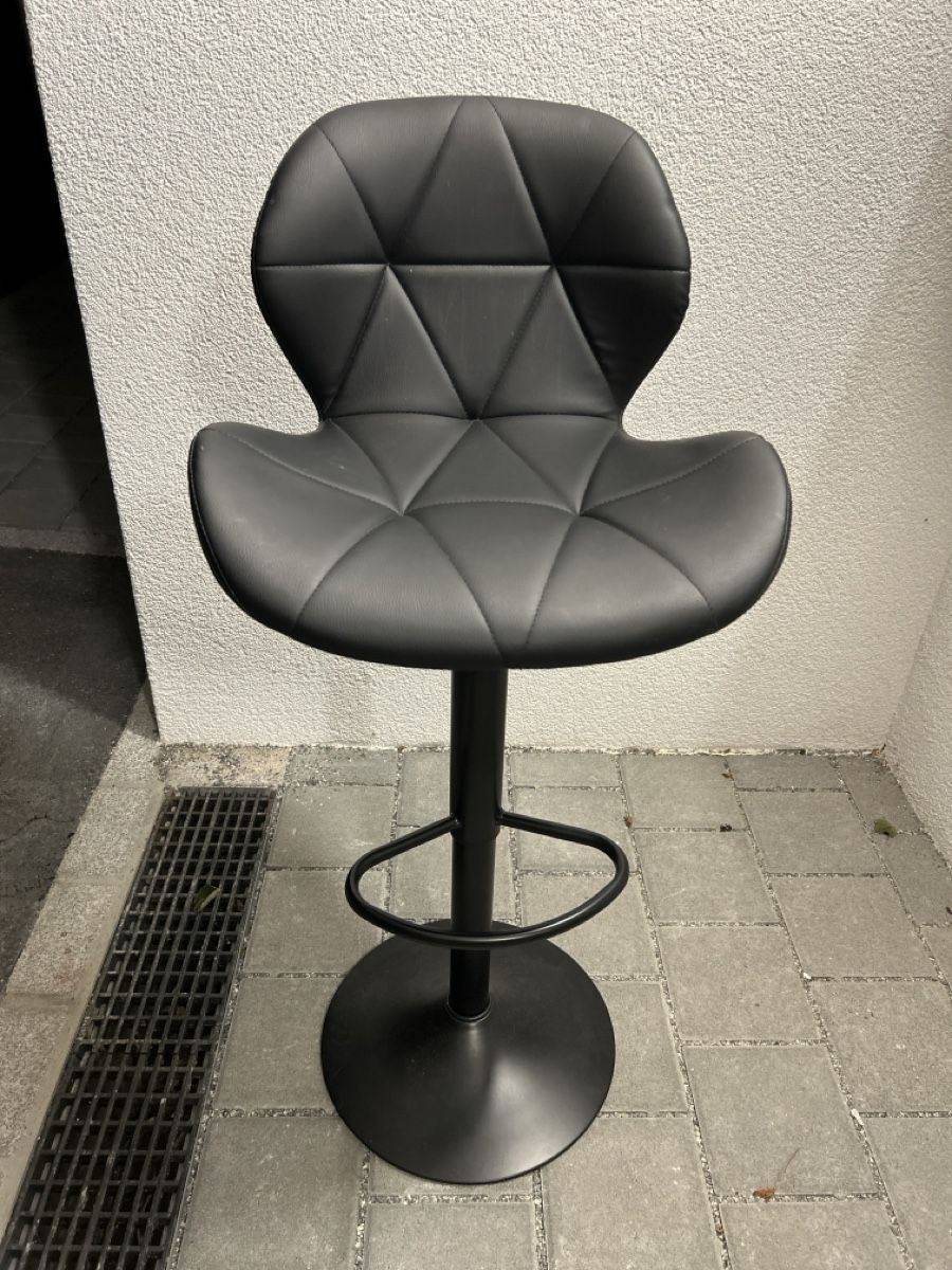 Sgabelli: Barhocker schwarz höhenverstellbar – Usato da Balzers venduto da FL_Chrisi_90