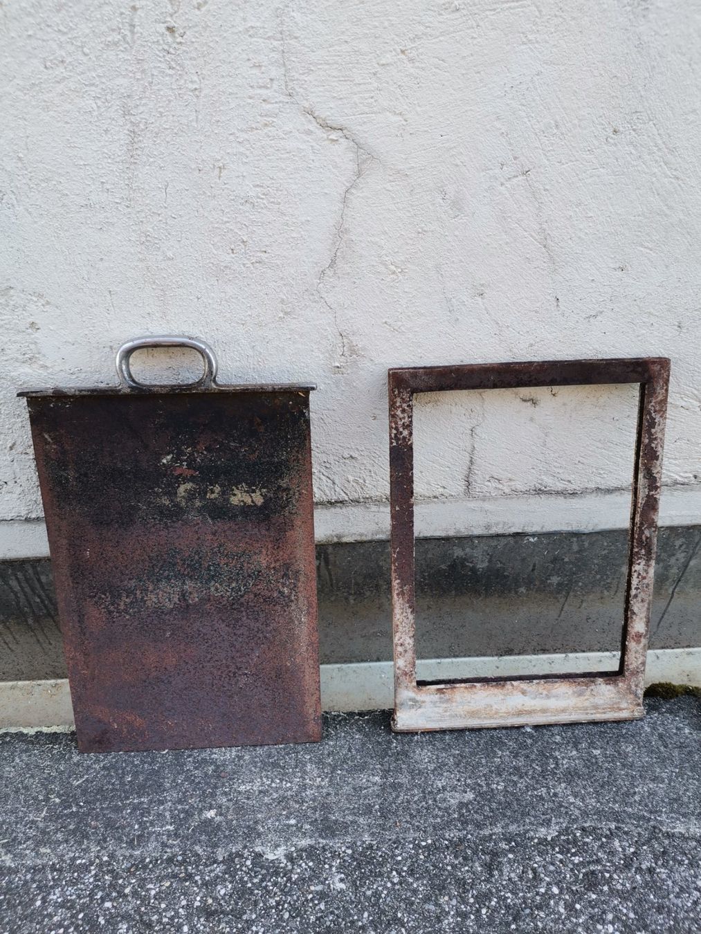 Sonstiges antikes Mobiliar: Alter Ofenluftschieber, Schieber, Metallschieber, Ofen, Herd – Gebraucht aus Wiedlisbach von materialkreislauf