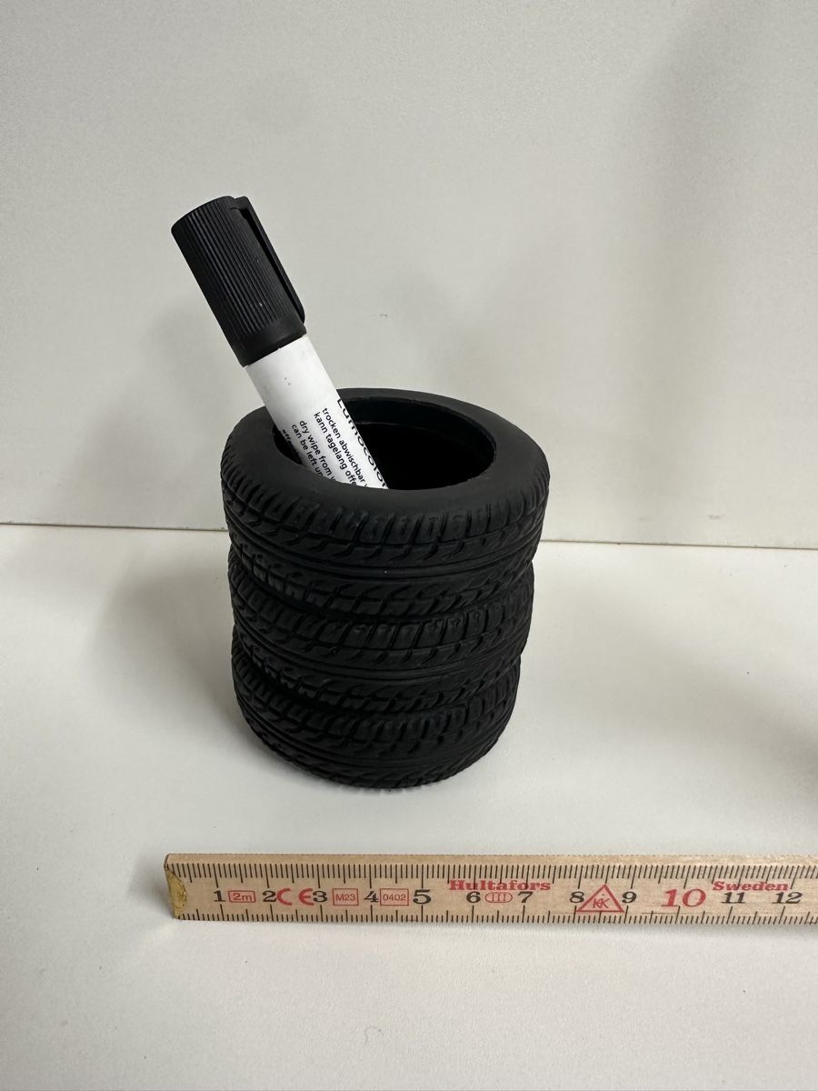 Supporti a parete: Cooler Stiftehalter Reifenoptik Deko – Nuovo e nell'imballaggio originale da Oberurnen venduto da jasmin2fel