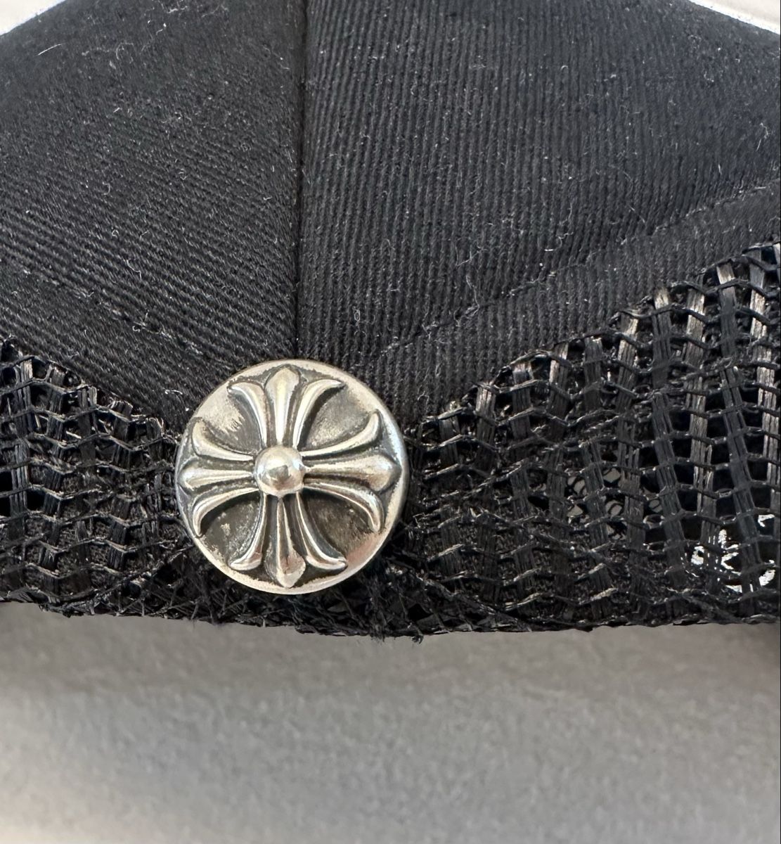 Chrome Hearts Copricapi, berretti & cappellini: Chrome Hearts CH Hollywood Trucker Hat – Nuovo (secondo la descrizione) da Schaffhausen venduto da Guckyy 3