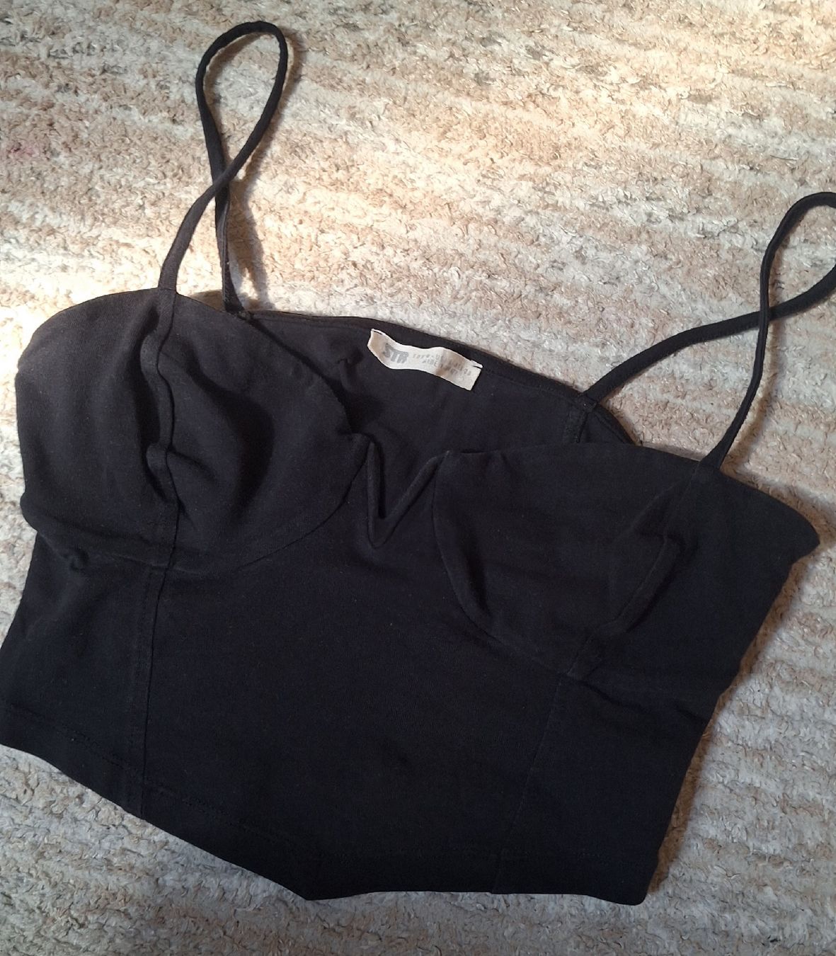 Tops: crop top noir  – Gebraucht aus Genève von Lydidi 2