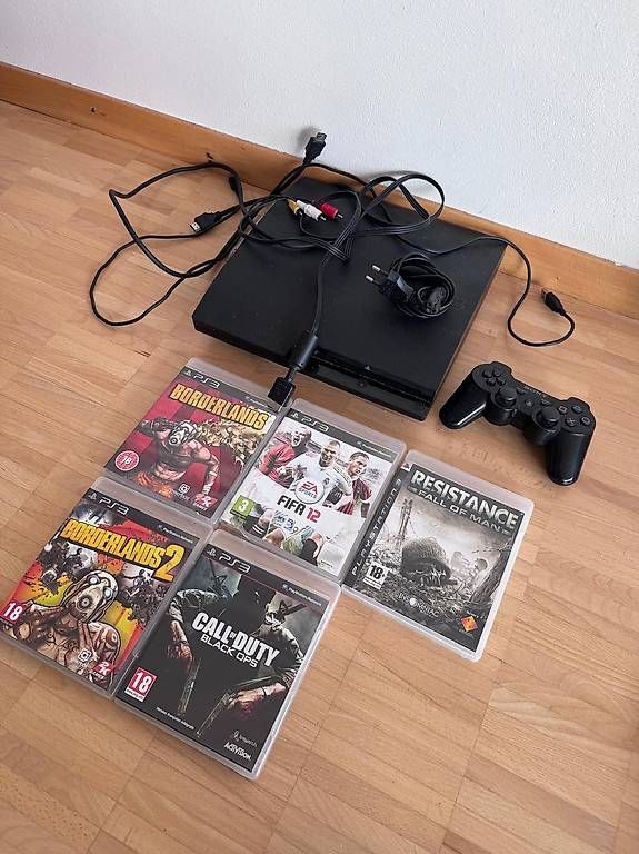 Console: Playstation 3 slim avec 5 jeux – Usato da Fribourg venduto da Almba1997