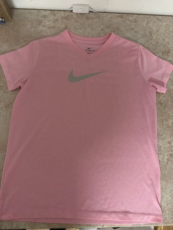 Nike Dri-FIT T-Shirt, XL, Sommer-Look, Top Zustand!