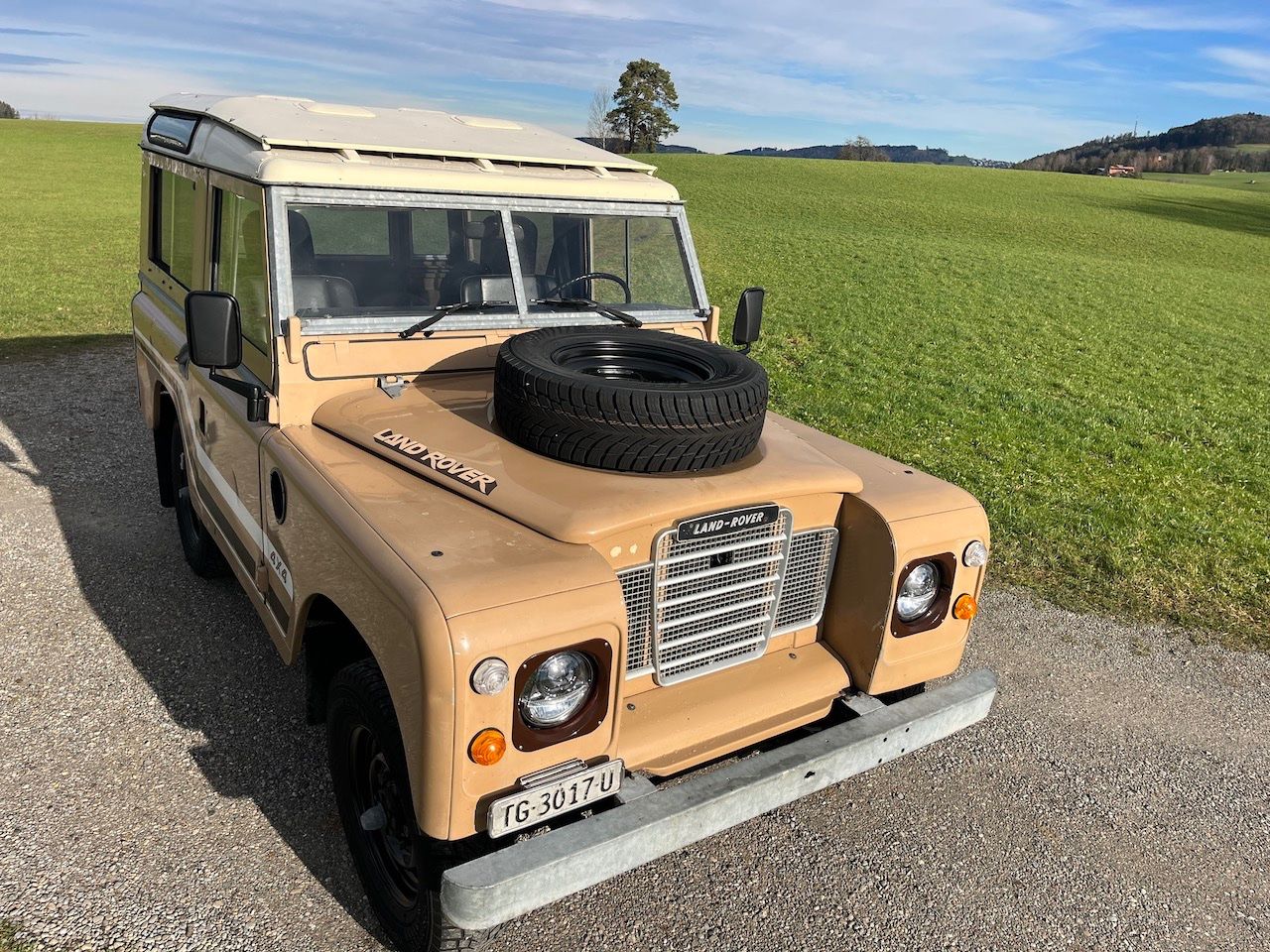 Land Rover Automobili: Land Rover 88 Serie 3 Station Wagon – Usato da Sirnach venduto da MaechlerAutomobile 1