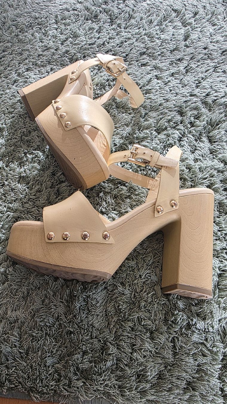 Damenschuhe: Sandale Marke Franco Sarto – Neu (gemäss Beschreibung) aus Hunzenschwil von Ananas132 1