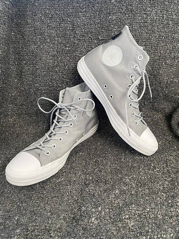 Converse Scarpe da uomo: Converse Hellgrau in Grösse 41.5 – Usato da Herrenschwanden venduto da ale_5ggz
