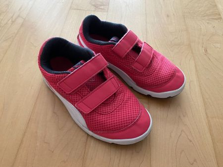 Puma Sportschuhe Turnschuhe Gr. 34 pink