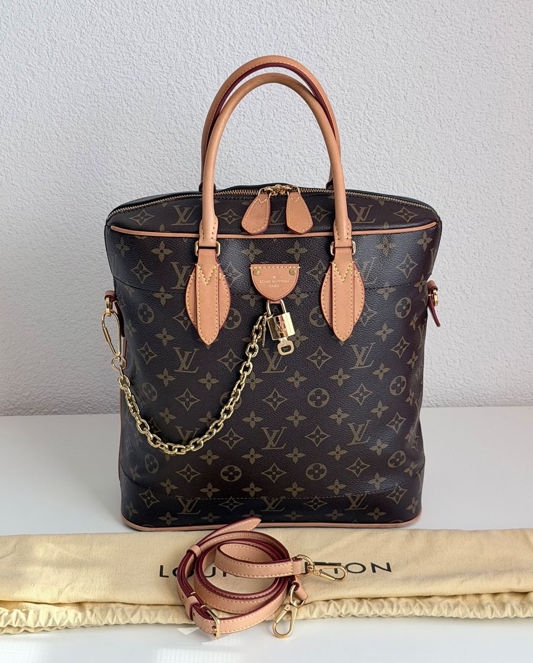 Louis Vuitton Borse da donna: Louis Vuitton Carryall MM – Usato da Reinach AG venduto da BisMad3 3