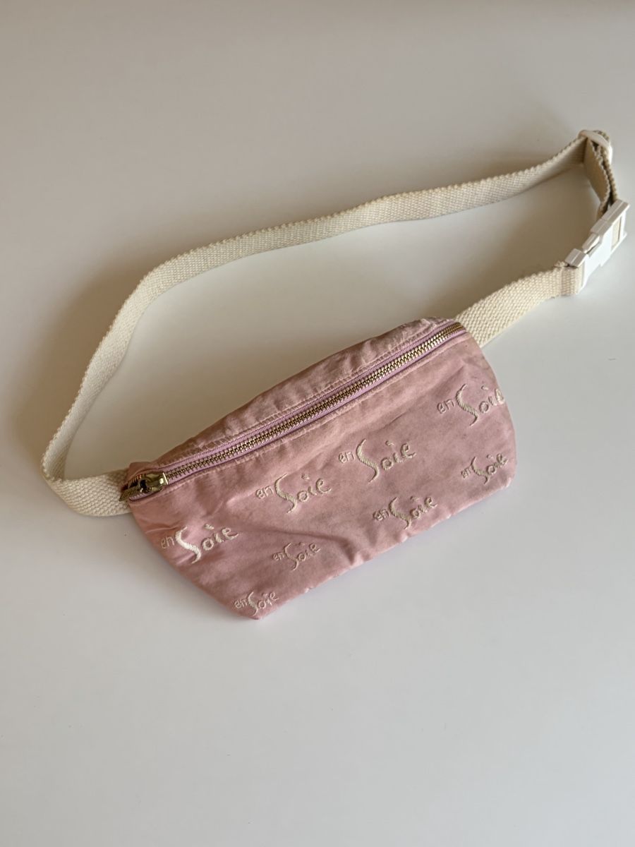 Ensoie Borse: Ensoie Hip bag Pink Silk – Usato da Zürich venduto da fischersfritzli