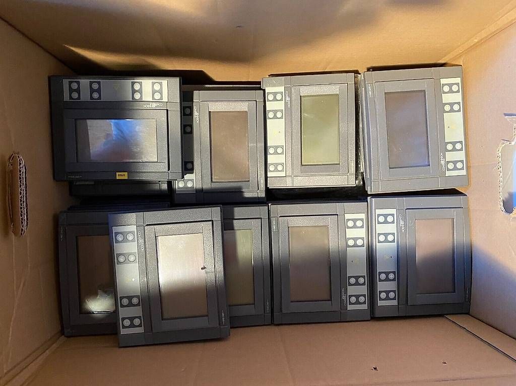 Modellini di ferrovie: Johnson Controls LCD Display DT-9100-8104 – Usato da Schwanden-Brienz venduto da Belvedere_ 1