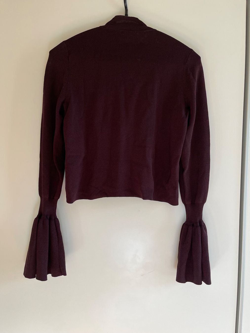 H&M Top: Haut à manches bouffantes H&M – Usato da Sion venduto da edelweissse 1