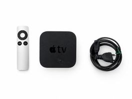 Apple TV (A1378) + Fernbedienung + Stromkabel