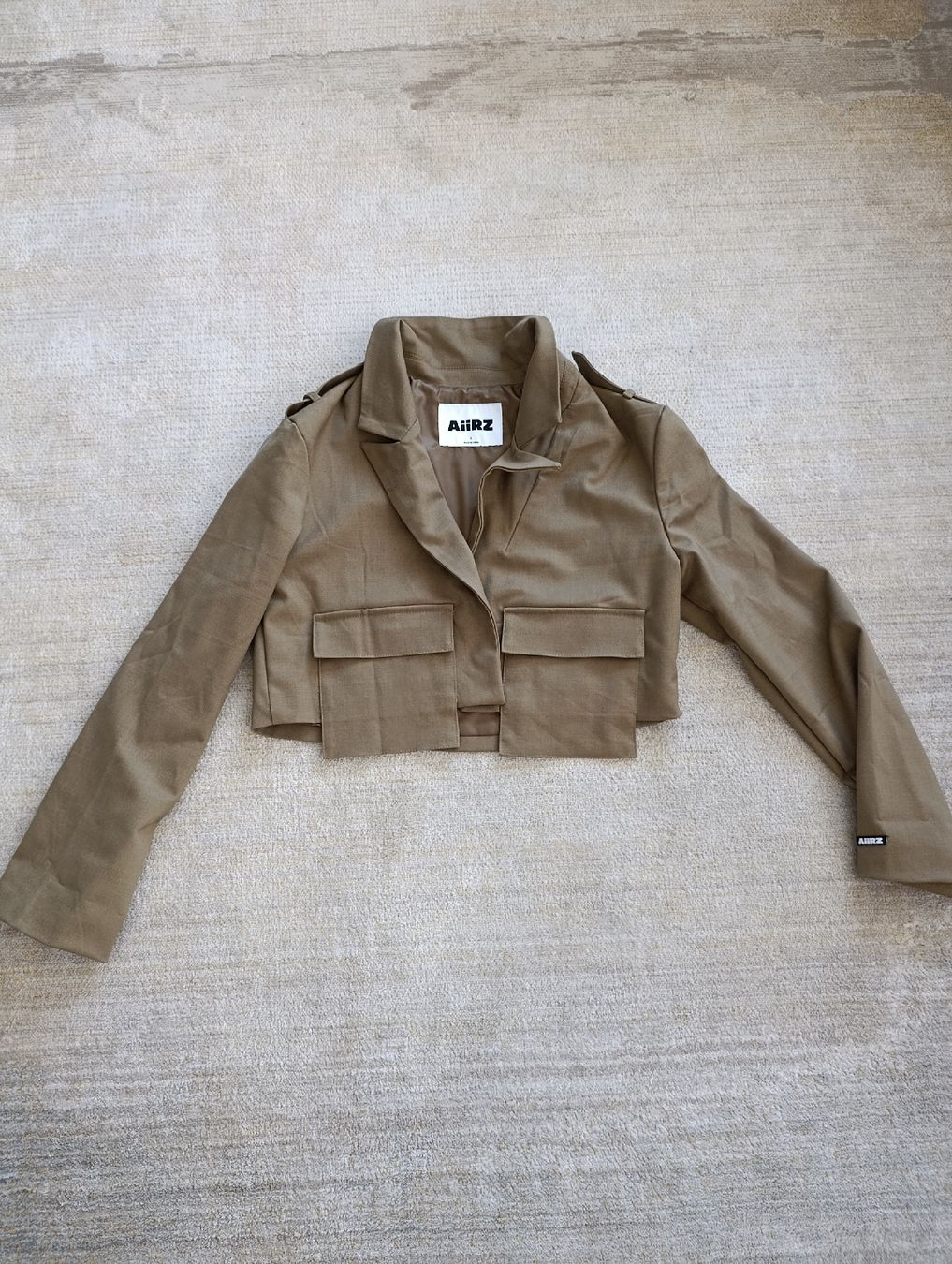 Giacche: VESTE COURTE AIIRZ VERT OLIVE S – Nuovo (secondo la descrizione) da Sierre venduto da shirley04 3