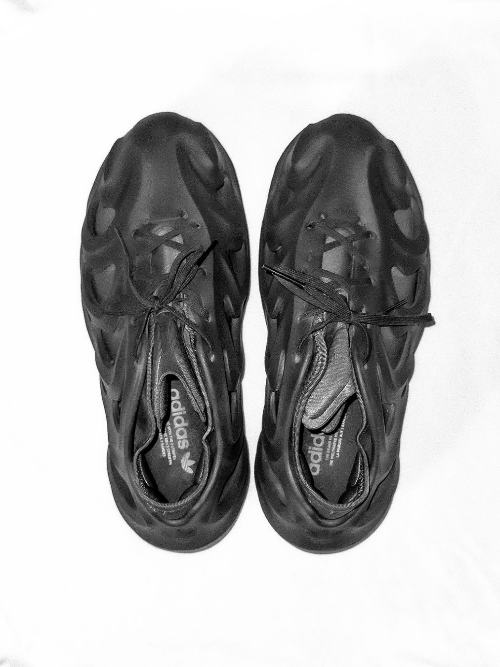 Scarpe da uomo: Schwarze Adidas AdiFOM Grösse 44 2/3 – Usato da Luzern venduto da robinstutz