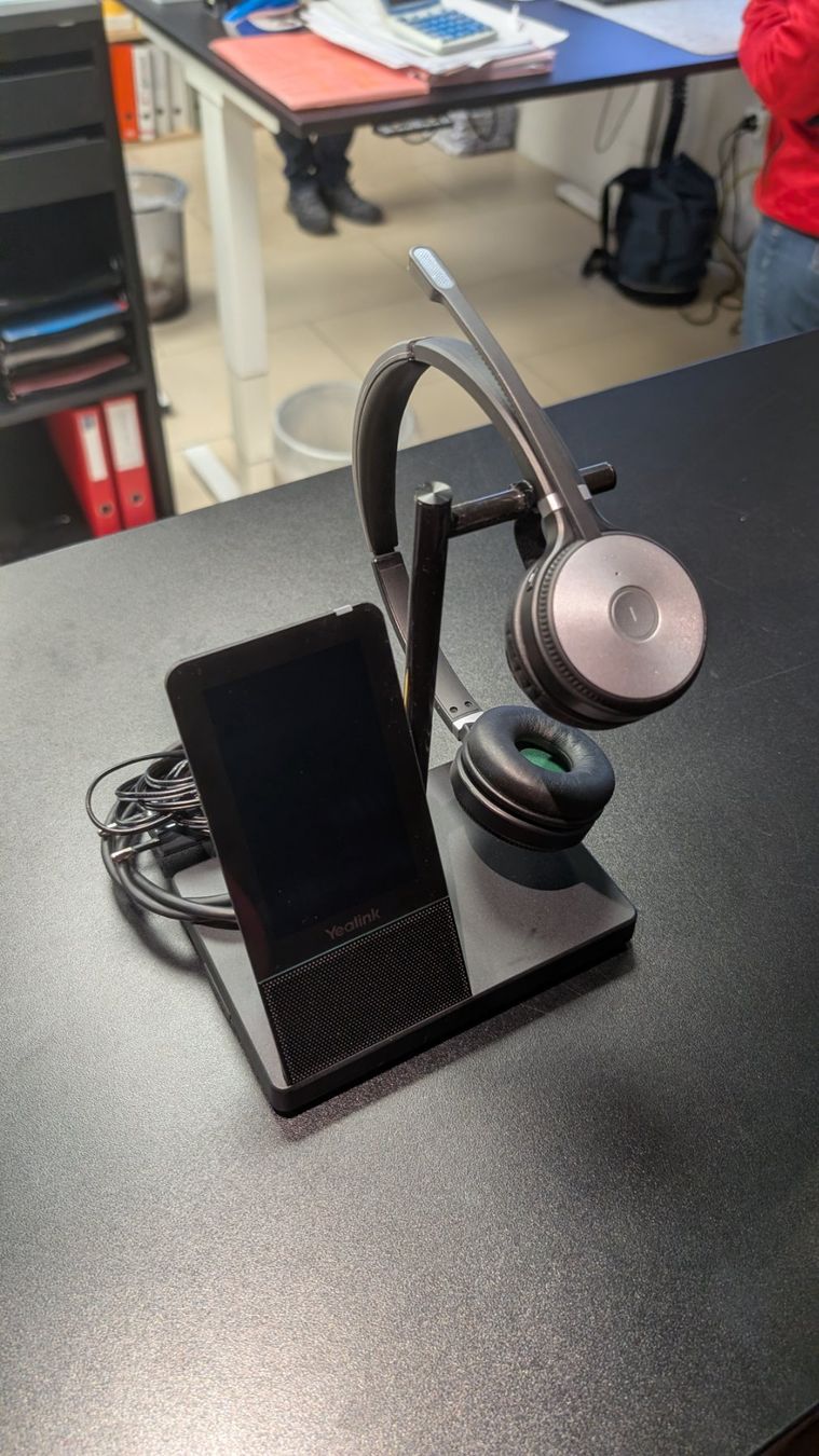 Yealink Kopfhörer: Yealink Headset mit Ladestation WHB660 – Gebraucht aus Herisau von rfsg