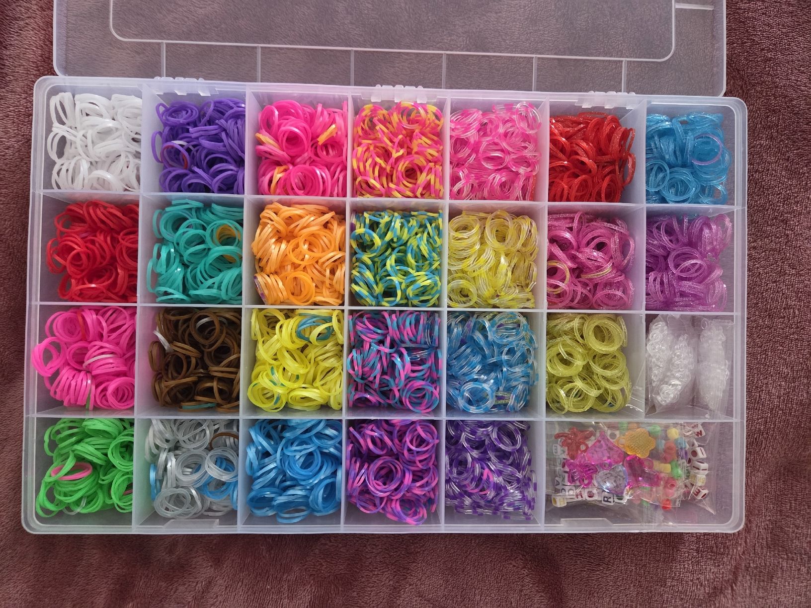 Kit bricolage: Loom Bänder, farbige Gümmeli – Usato da Schlieren venduto da ann_8xsx