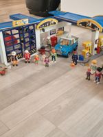 Playmobil Tankstelle mit Figuren und Fahrzeugen