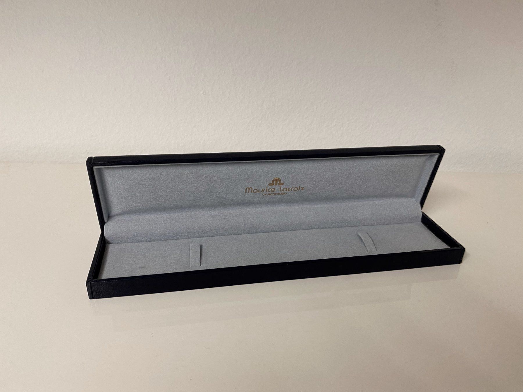Scatole porta orologi: MAURICE LACROIX Uhrenbox – Nuovo (secondo la descrizione) da St. Gallen venduto da galluswatches