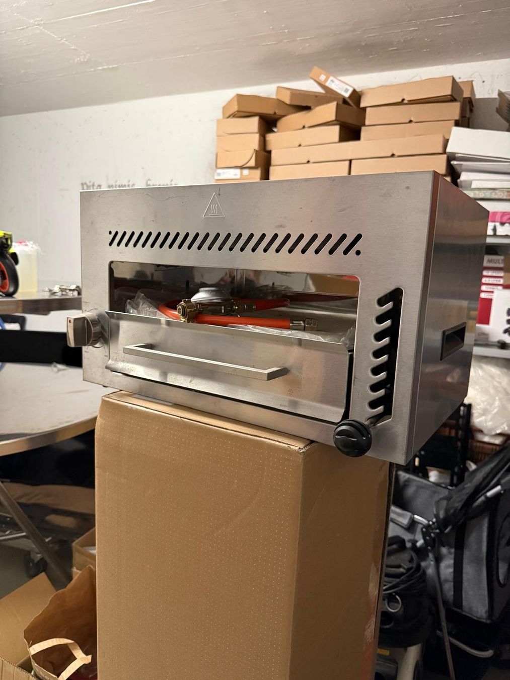 Griglie: Gas Grill HTG 800 A1 – Usato da Thalwil venduto da peterson17 4