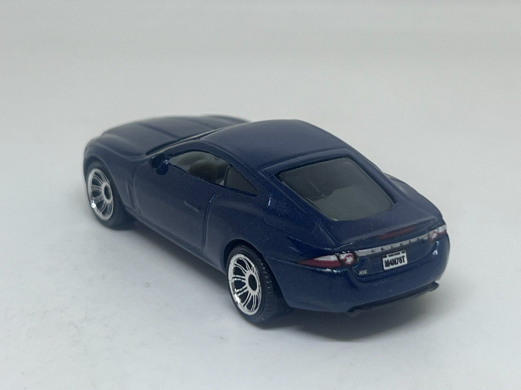 Matchbox Modellini d'auto: Matchbox Jaguar XK - 2006 #695 – Usato da Wildegg venduto da LaaBoutique 2