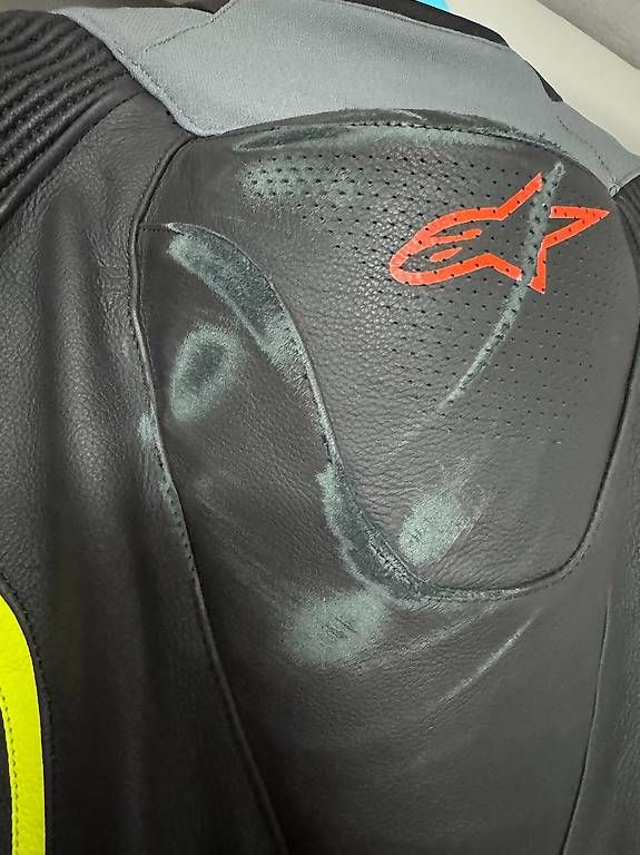 Completi, tute sportive e funzionali: Alpinestars GP Pro v2 Tech-Air 1-Teiler  – Usato da Full-Reuenthal venduto da Kimano 2