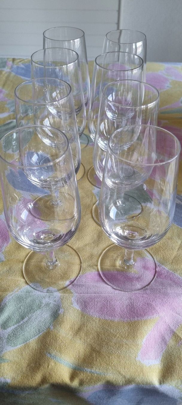 Verres: 8 Gläsern – D'occasion à Derendingen par Rider3