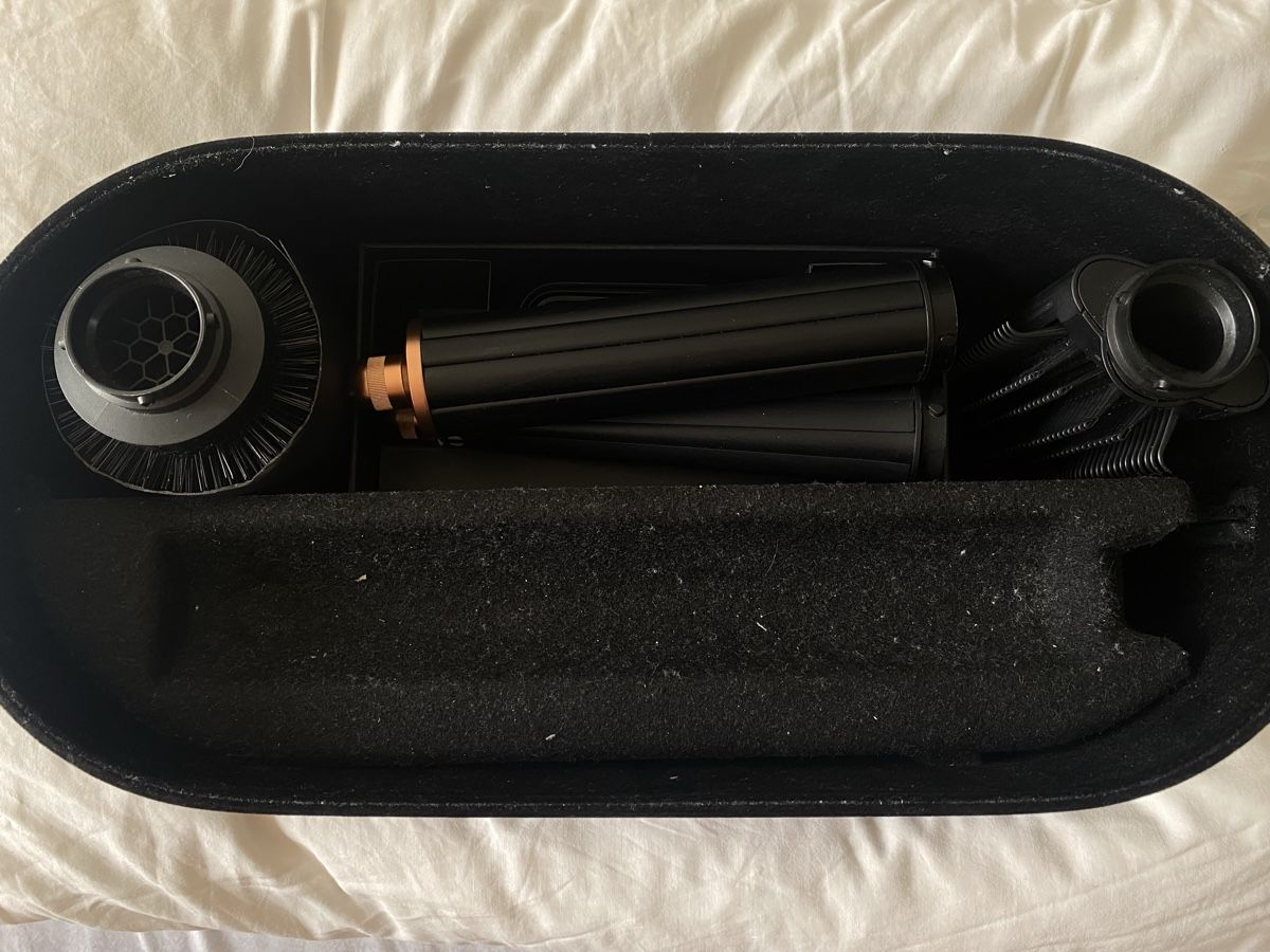 Dyson Sèche-cheveux: Dyson Airwrap Zubehör – Neuf (Voir description) à Langendorf par len_q8gy 1