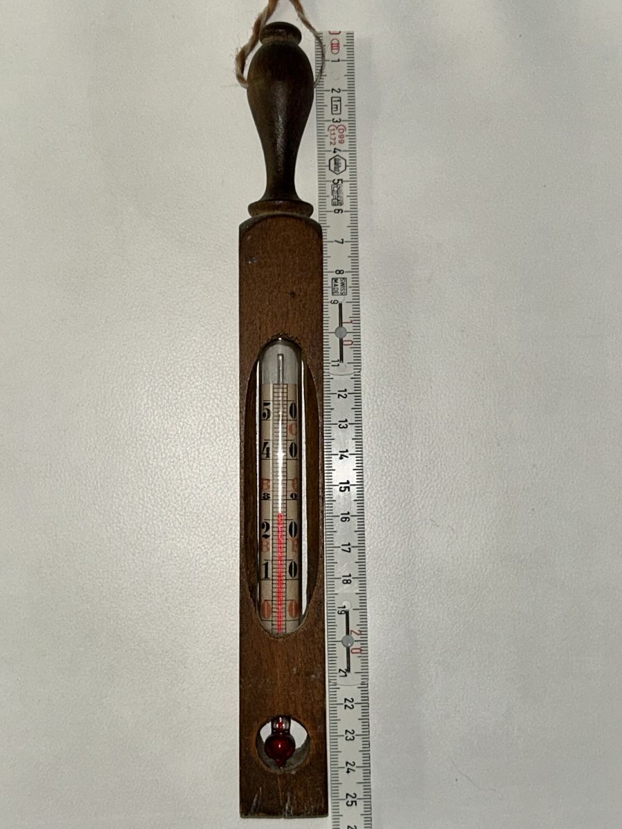 Altro per la casa: Altes Holz Thermometer Vintage Deko – Usato da Düdingen venduto da Reconflo 2