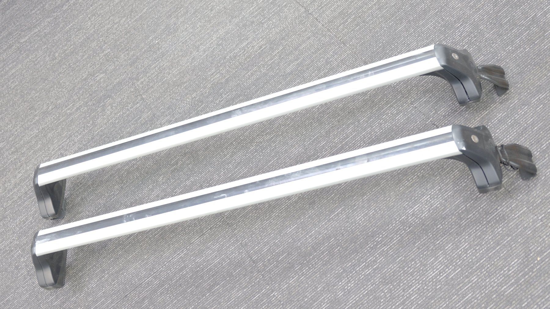 Dachträger: Dachgepäckträger-Set Alu f. diverse Autos, gut erhalten – Gebraucht aus Volketswil von brockipfannenstil