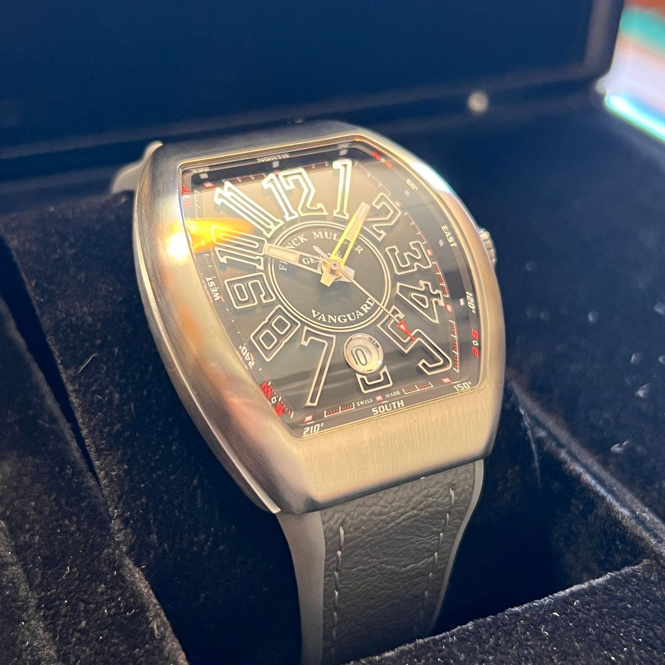Franck Muller Montres: Franck Muller Vanguard Automatic Date Full Set V41SCDT – D'occasion à Carouge GE par Watchaser 1
