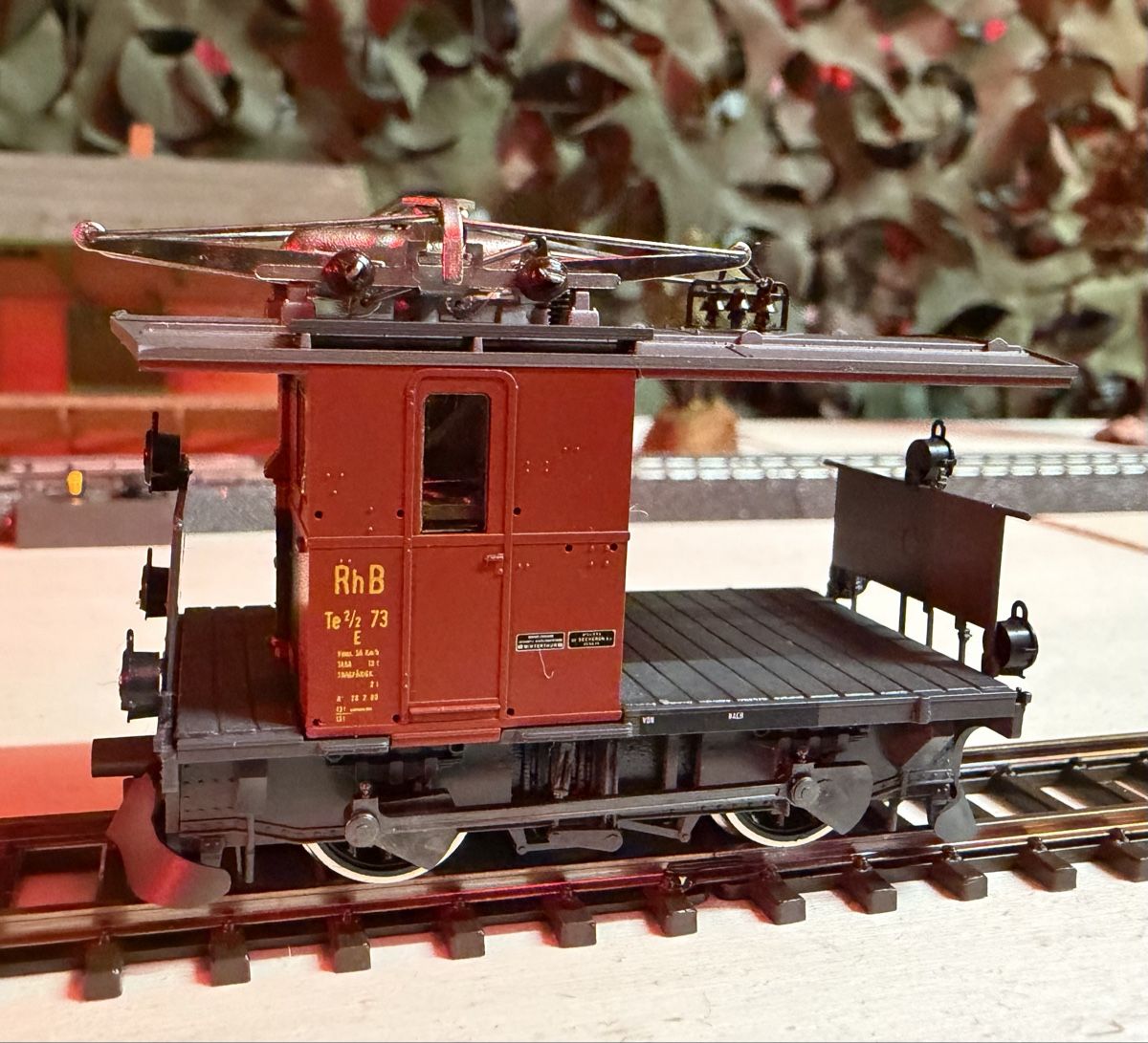 Bemo Modellini di ferrovie: Bemo 1270.103 RhB Traktor Te2/2 H0m – Usato da Bauma venduto da Shotgunmann 2