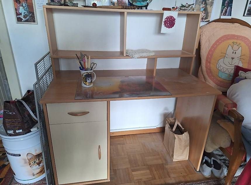 Schreibtische: petit bureau avec sur meuble – Gebraucht aus Cheseaux-sur-Lausanne von riopacha 1