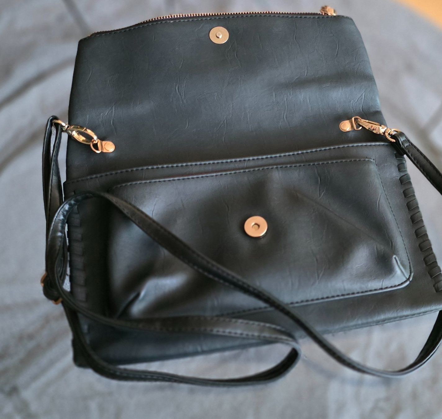 Borse da donna: Schwarze Umhängetasche mit Blumenmuster – Usato da Meggen venduto da everydaysale 1