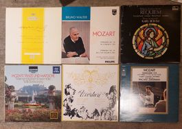17 LPs mit Werken von Mozart