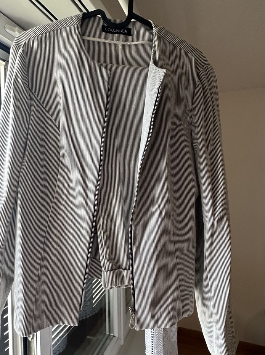Ensembles & Tailleurs: Coconuda Striped Suit Size 42, Made in Italy – Neuf (Voir description) à Murgenthal par mar_q2yf 1