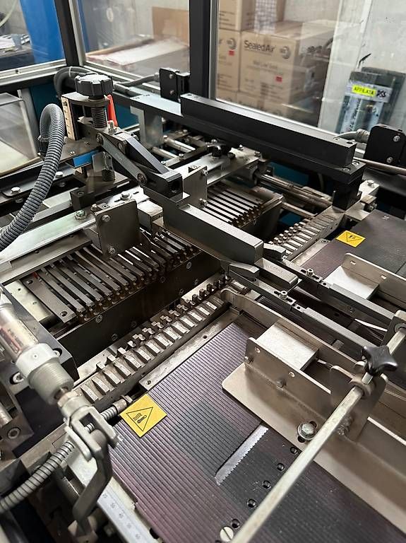 Tutte le macchine: Verpackungsmaschine / Einschlagmaschine – Usato da Oberhelfenschwil venduto da Erselbst 3